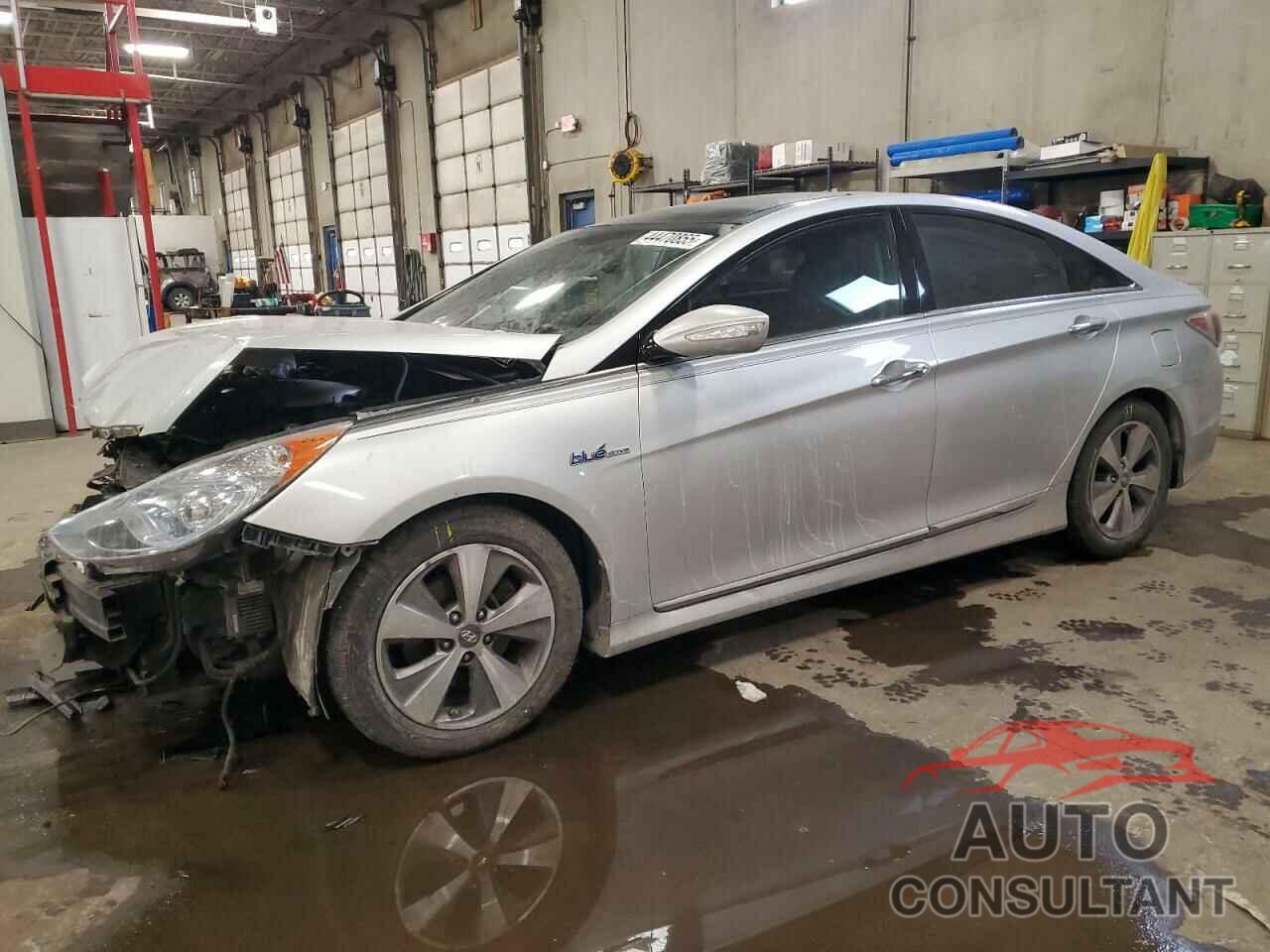 HYUNDAI SONATA 2012 - KMHEC4A49CA031201