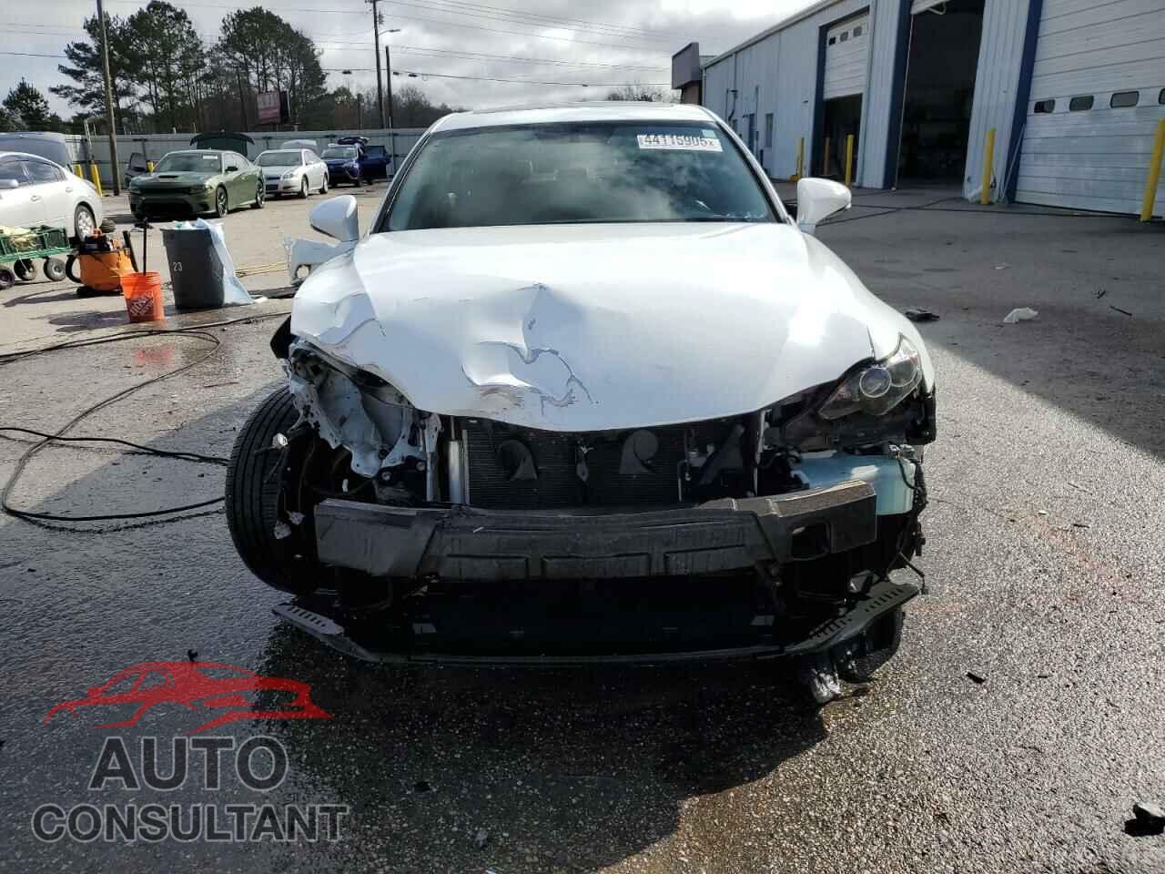 LEXUS IS 2016 - JTHBA1D23G5018785