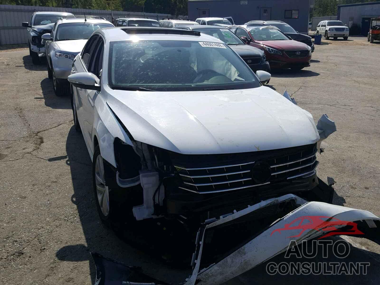 VOLKSWAGEN PASSAT 2018 - 1VWBA7A32JC003051