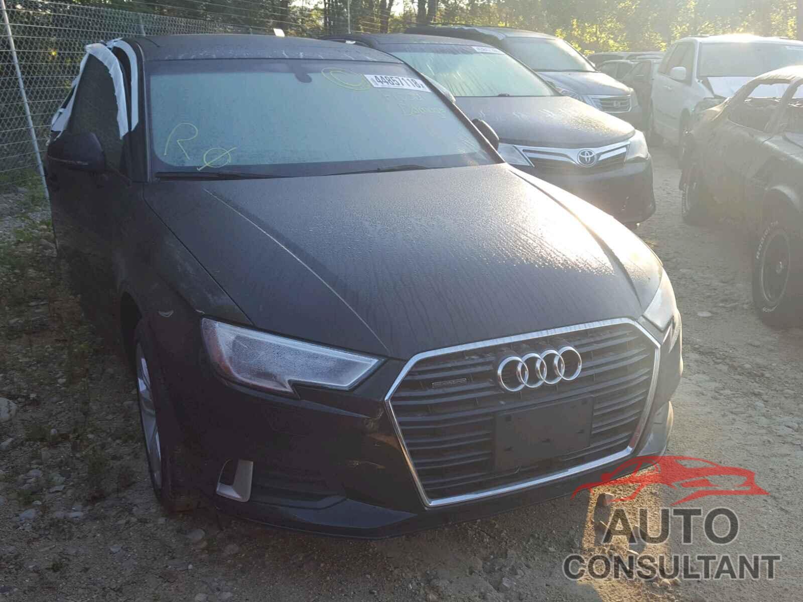 AUDI A3 2018 - WAUB8GFF6J1043661