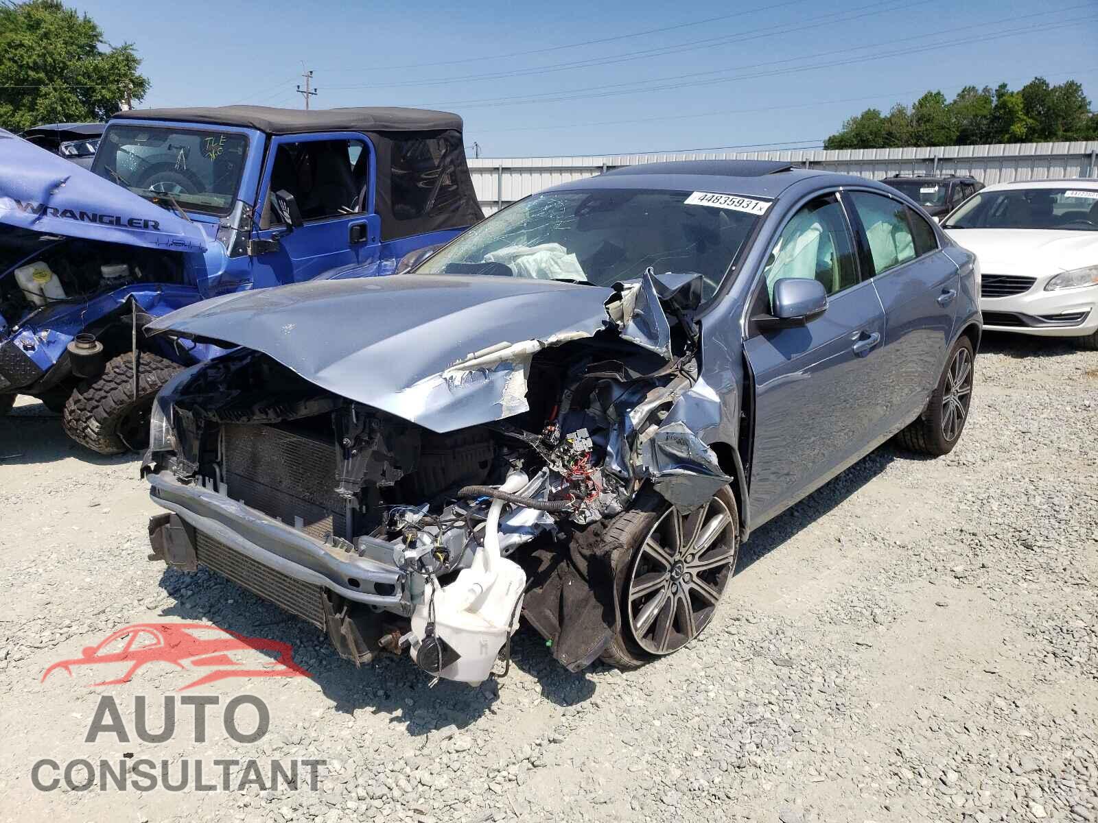 VOLVO S60 2017 - LYV402TK2HB138325