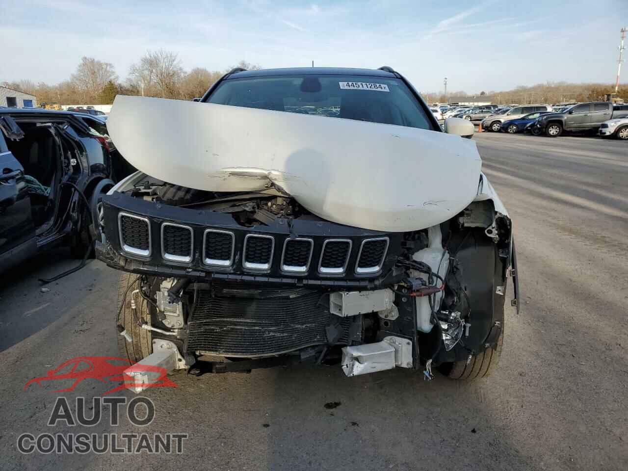 JEEP COMPASS 2018 - 3C4NJDCB3JT238775