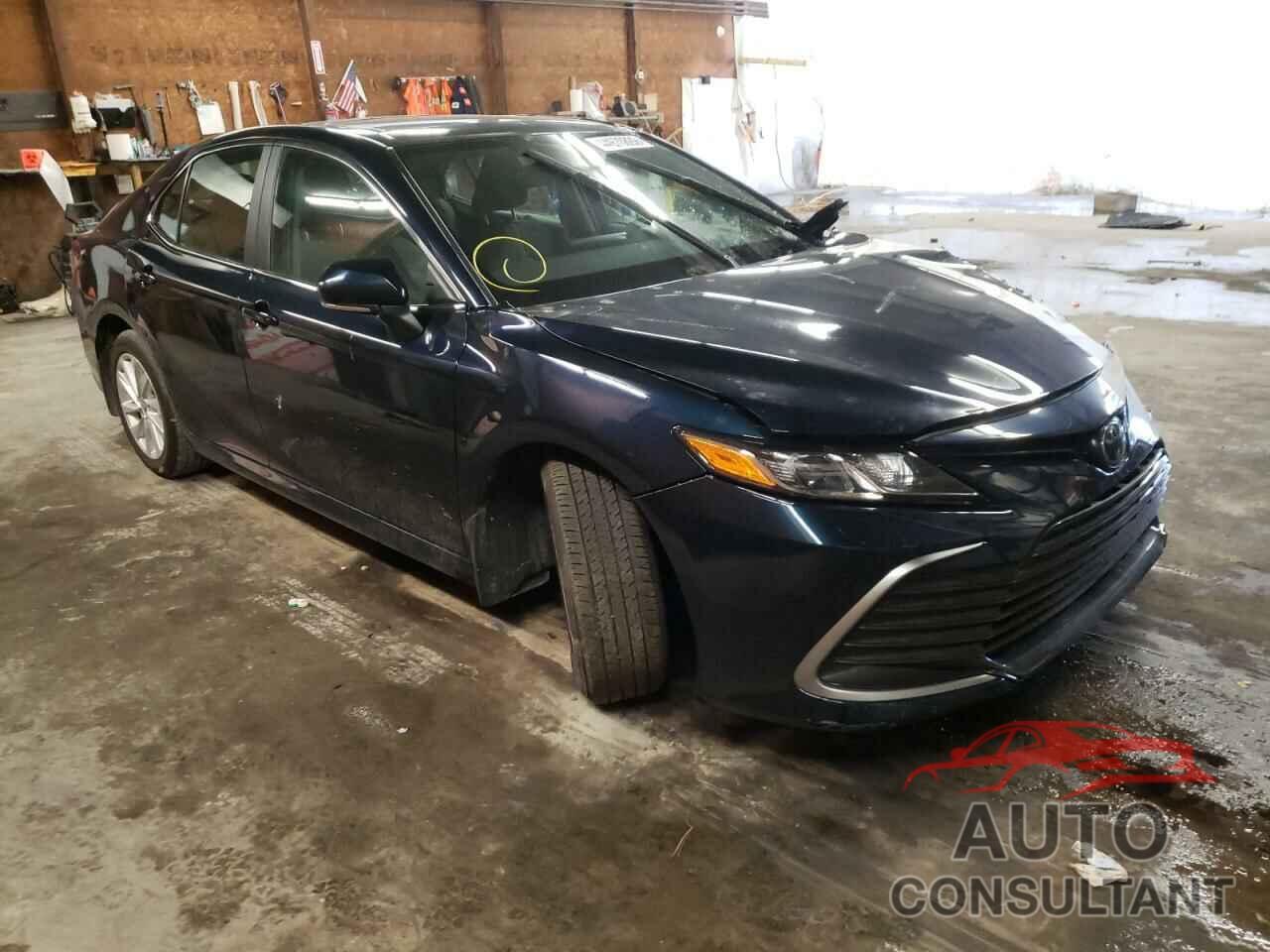 TOYOTA CAMRY 2021 - 4T1H11AK6MU565420