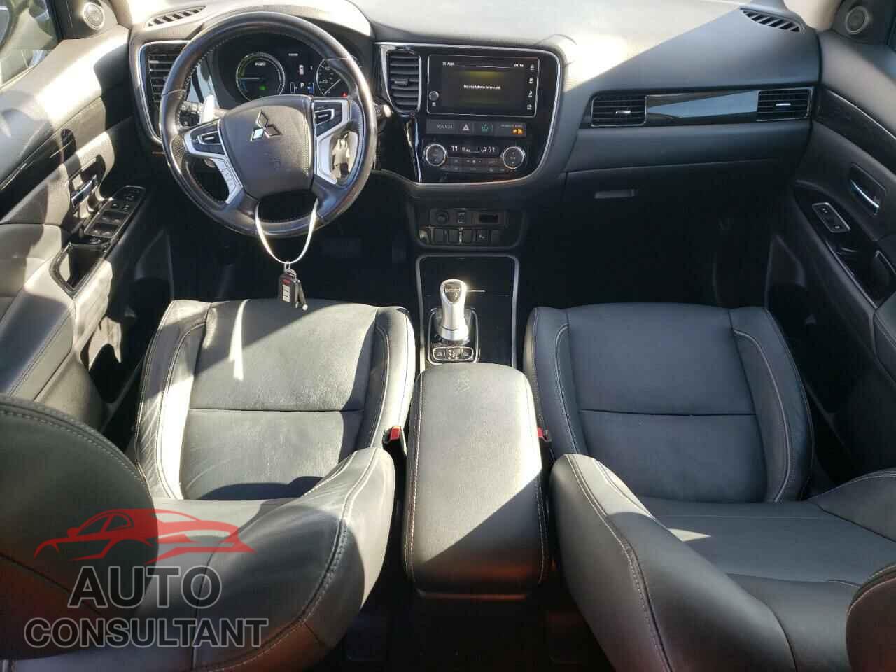 MITSUBISHI OUTLANDER 2018 - JA4J24A54JZ044252