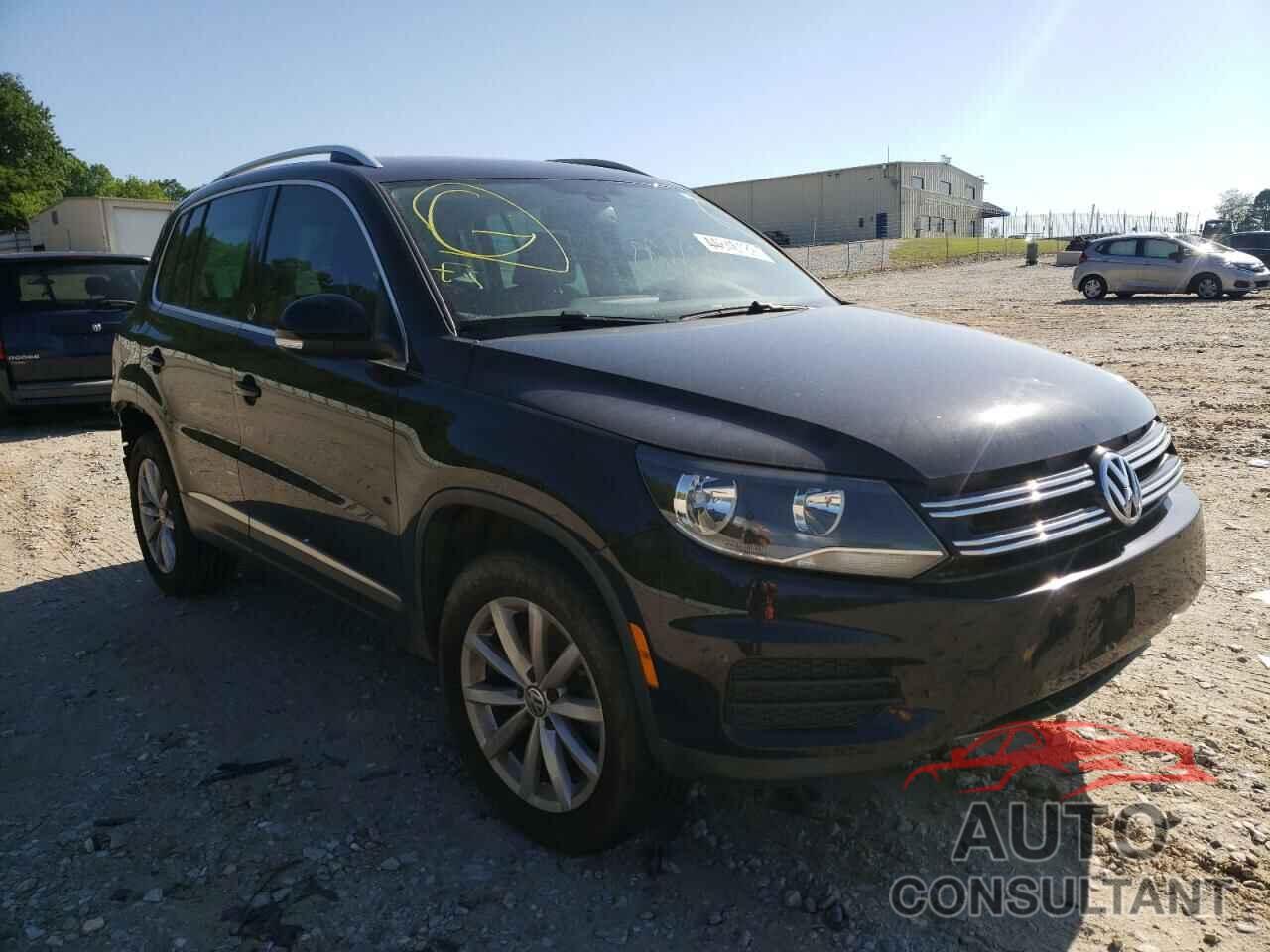 VOLKSWAGEN TIGUAN 2017 - WVGRV7AX8HK005892