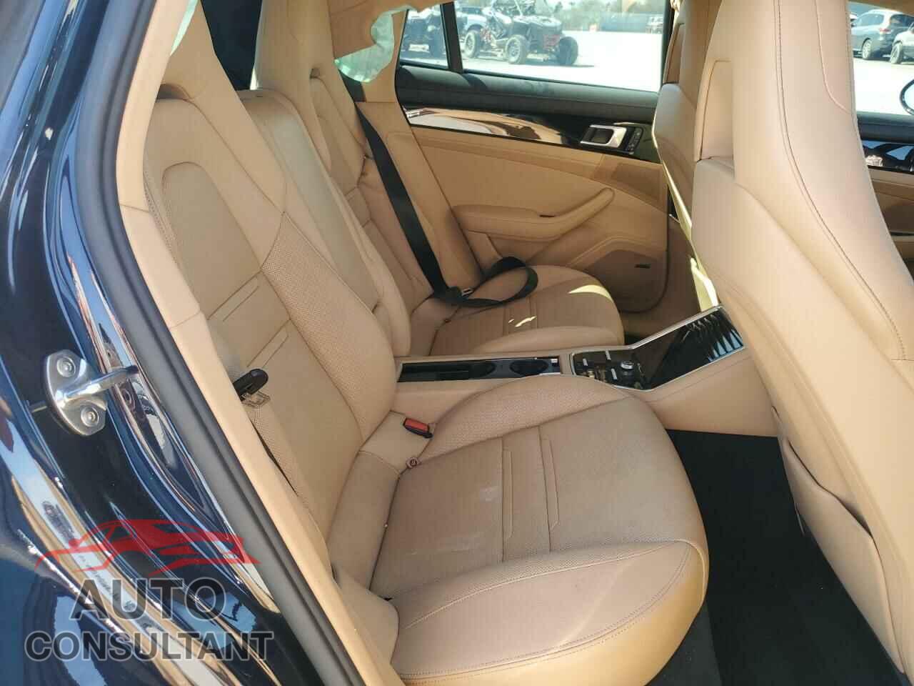 PORSCHE PANAMERA 2017 - WP0AA2A71HL100711
