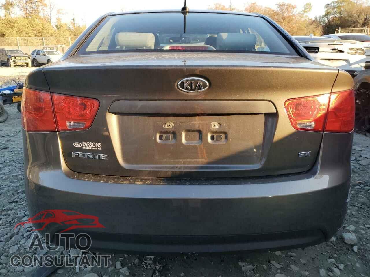 KIA FORTE 2010 - KNAFU4A2XA5850063