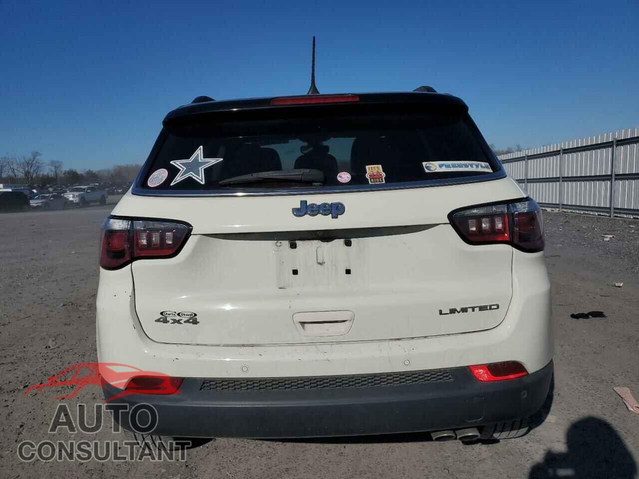 JEEP COMPASS 2018 - 3C4NJDCB4JT288083