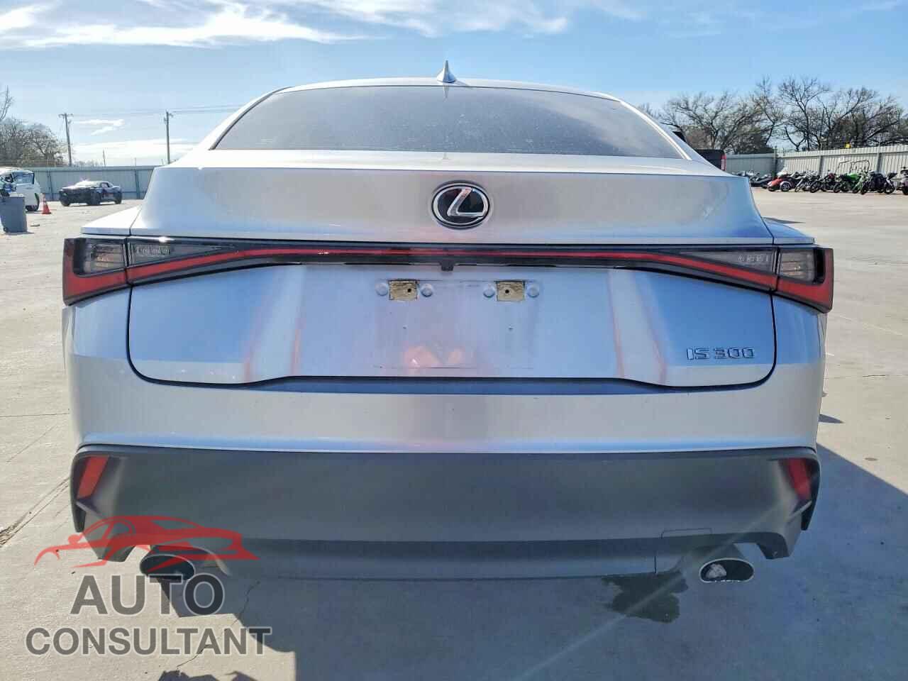 LEXUS IS 2021 - JTHAA1D24M5110527