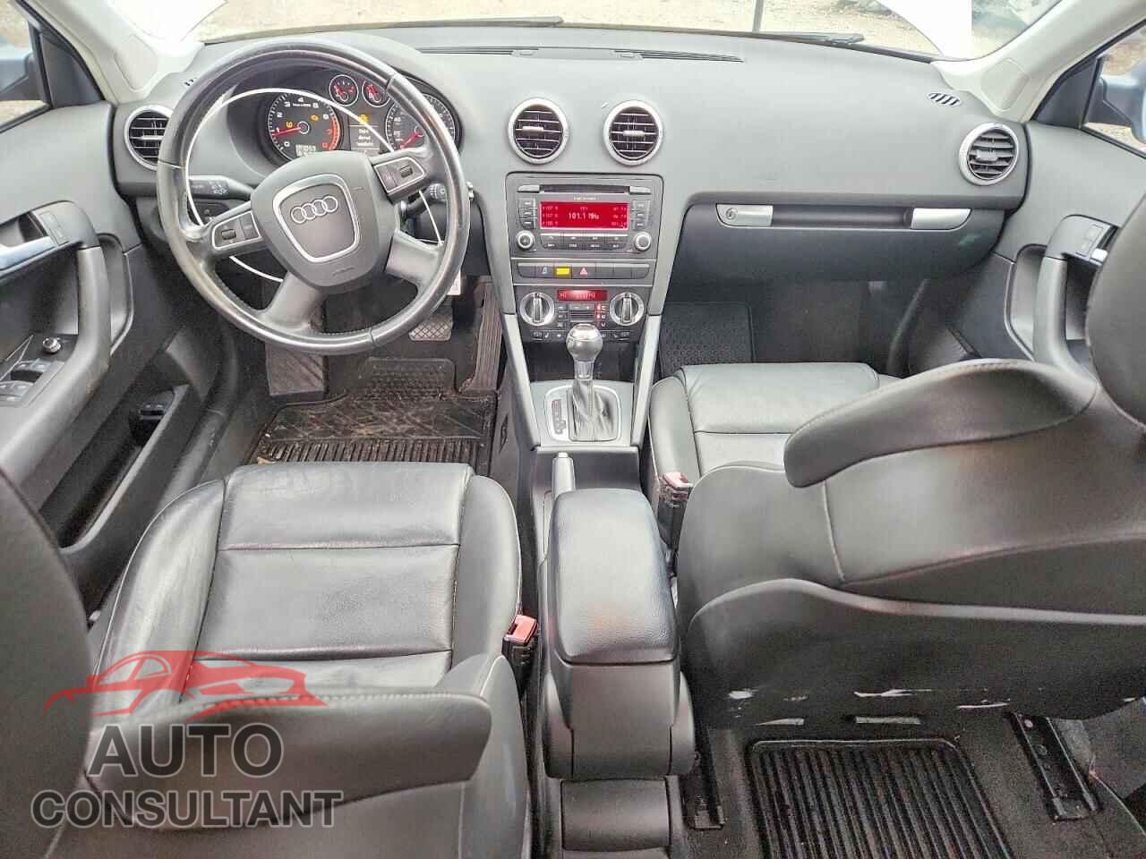 AUDI A3 2011 - WAUBFAFM9BA006302