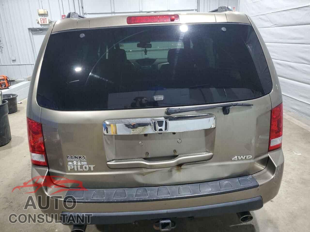 HONDA PILOT 2011 - 5FNYF4H51BB041086