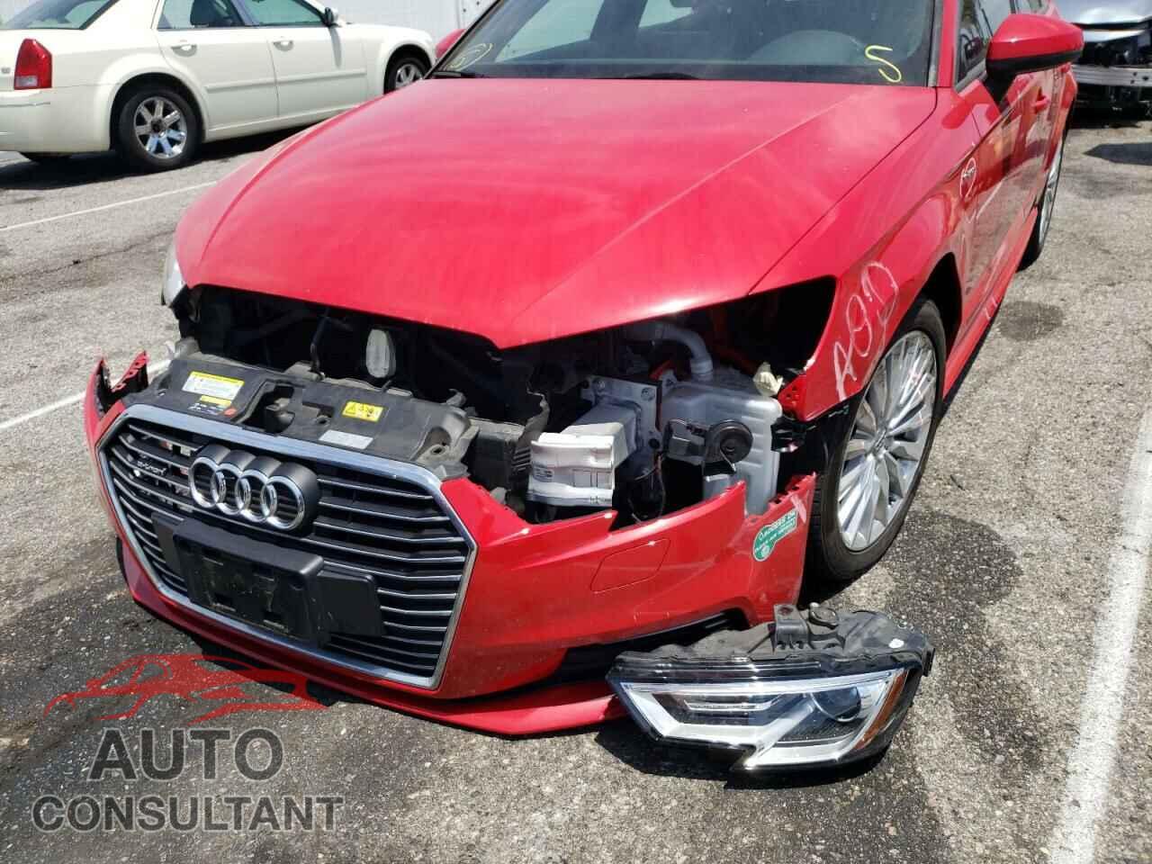 AUDI A3 2017 - WAUUPBFF0HA059573