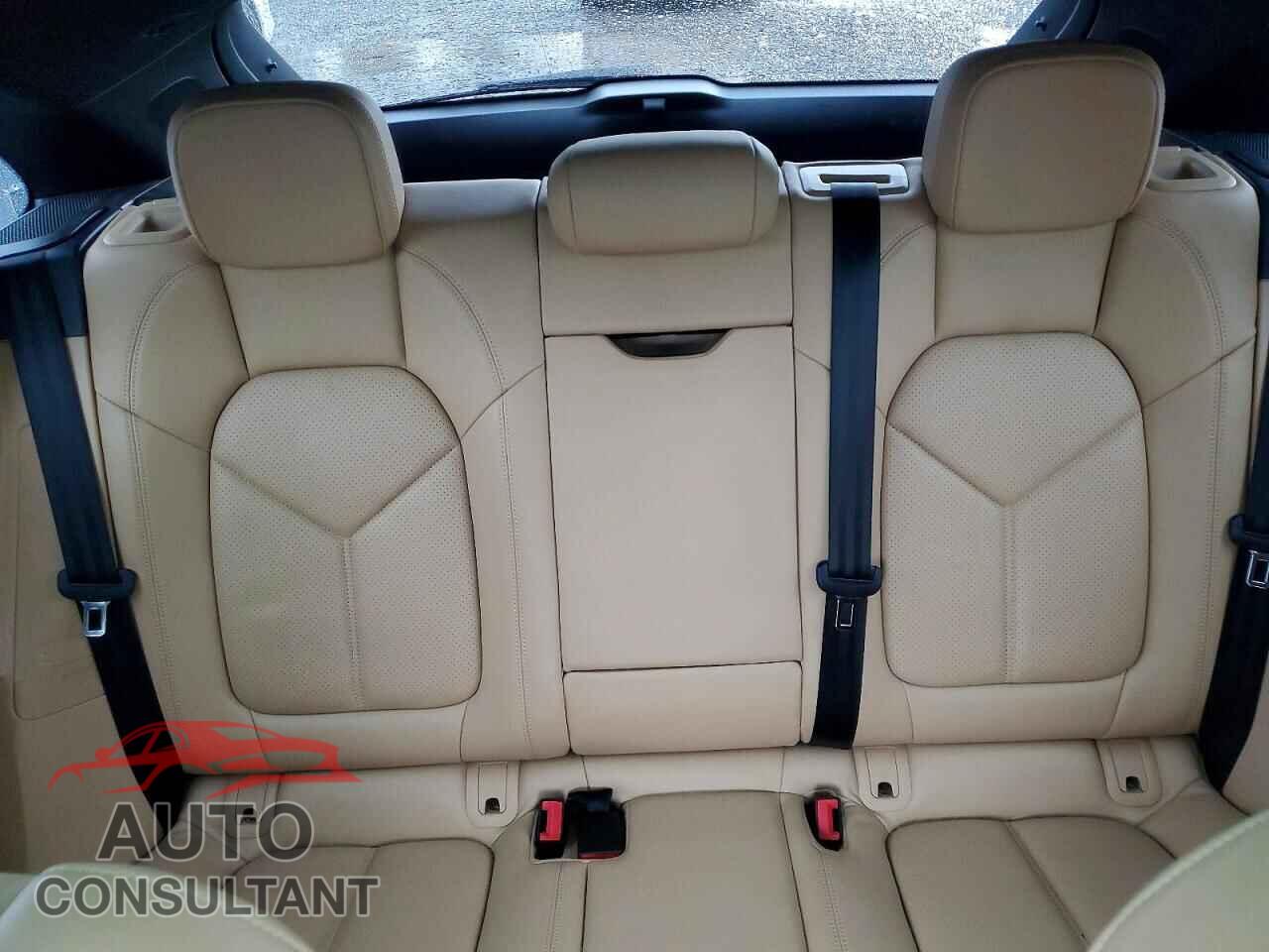 PORSCHE MACAN 2018 - WP1AA2A55JLB14615