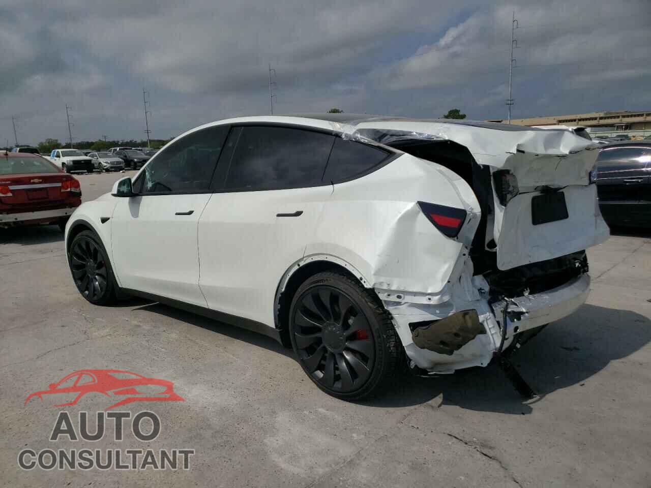 TESLA MODEL Y 2023 - 7SAYGDEF4PF806831