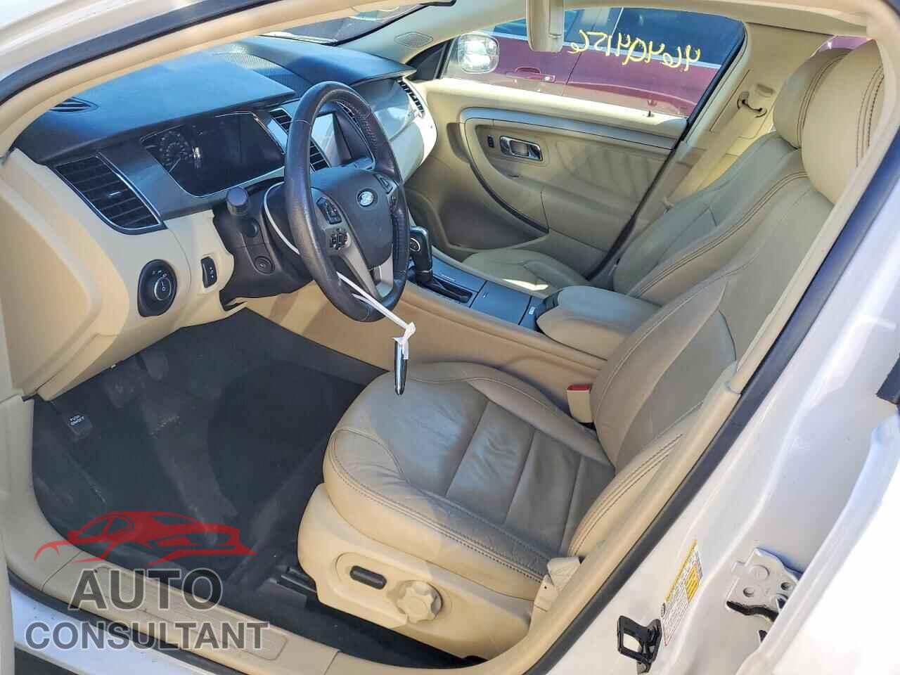 FORD TAURUS 2016 - 1FAHP2E83GG134162