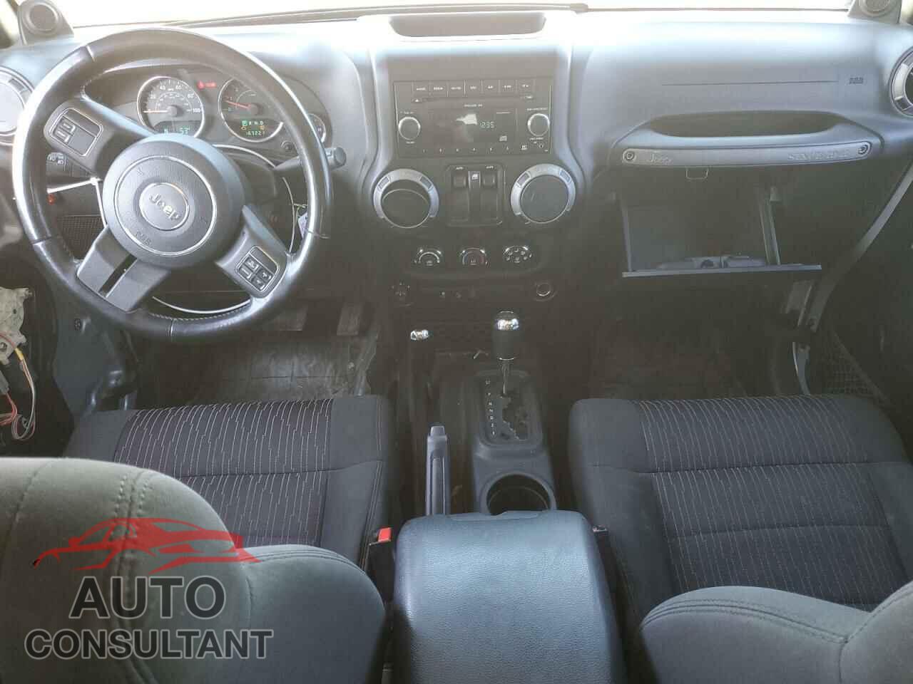 JEEP WRANGLER 2011 - 1J4AA2D15BL582673