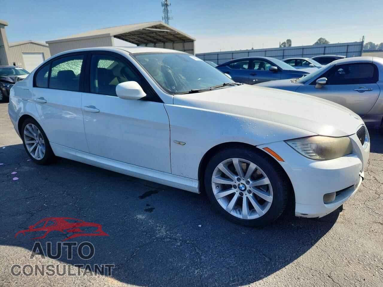 BMW 3 SERIES 2011 - WBAPH5G52BNM80051