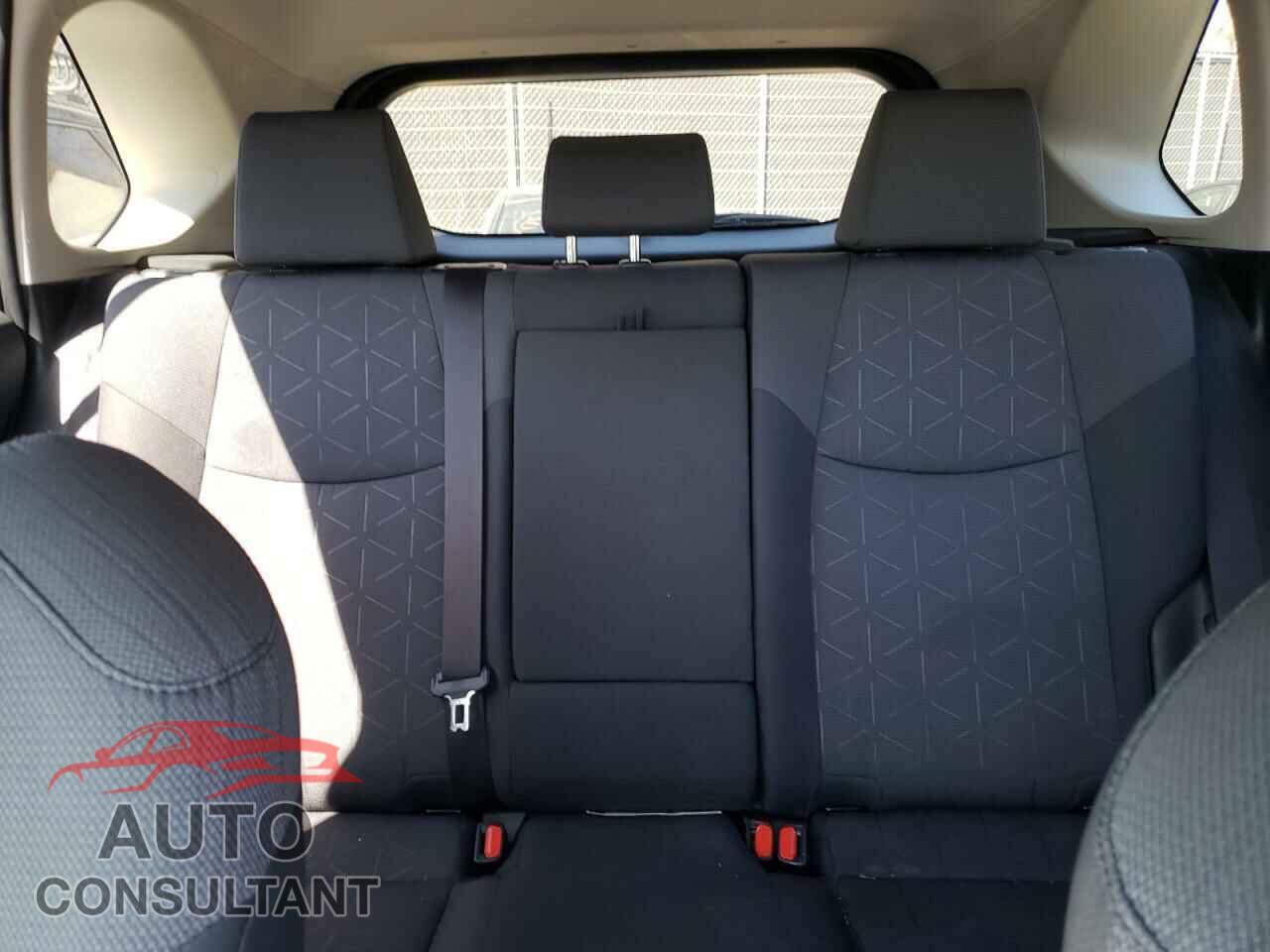 TOYOTA RAV4 2019 - JTMP1RFV4KD021660