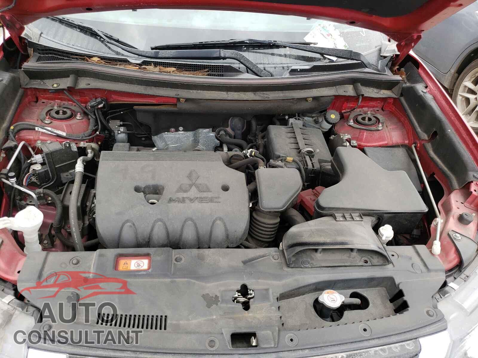 MITSUBISHI OUTLANDER 2018 - JA4AD3A34JZ051043
