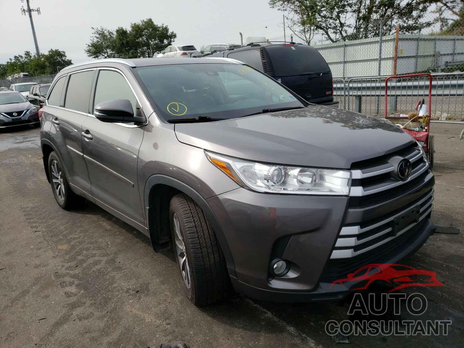 TOYOTA HIGHLANDER 2018 - 5TDJZRFH6JS857692