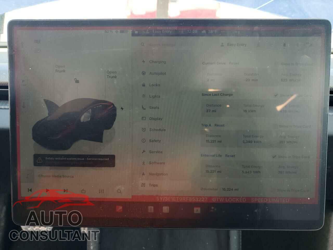 TESLA MODEL 3 2024 - 5YJ3E1ET9RF853227