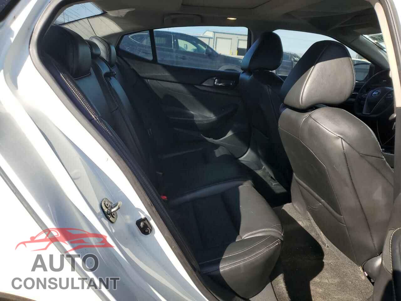 NISSAN MAXIMA 2017 - 1N4AA6AP5HC384129
