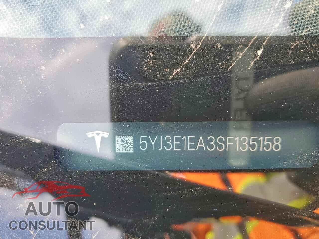 TESLA MODEL 3 2025 - 5YJ3E1EA3SF135158