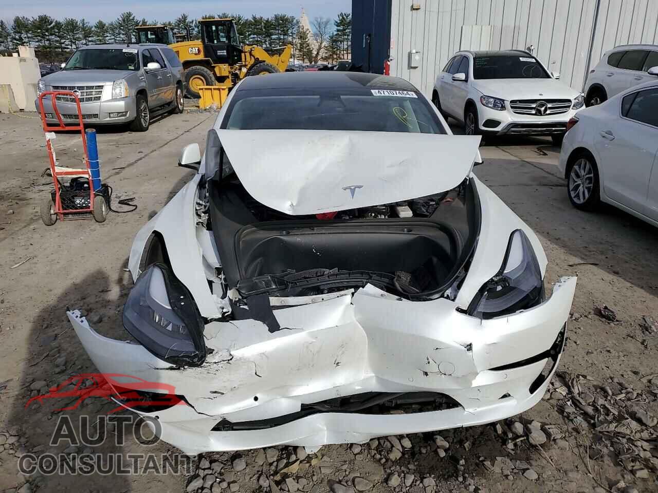 TESLA MODEL 3 2021 - 5YJ3E1EC2MF044192