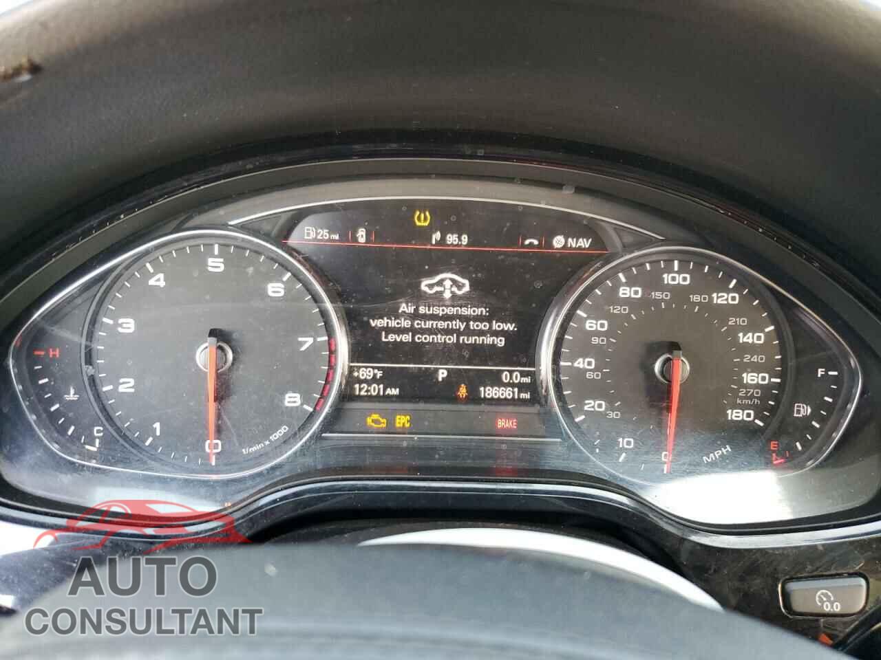 AUDI A8 2011 - WAURVAFDXBN006254