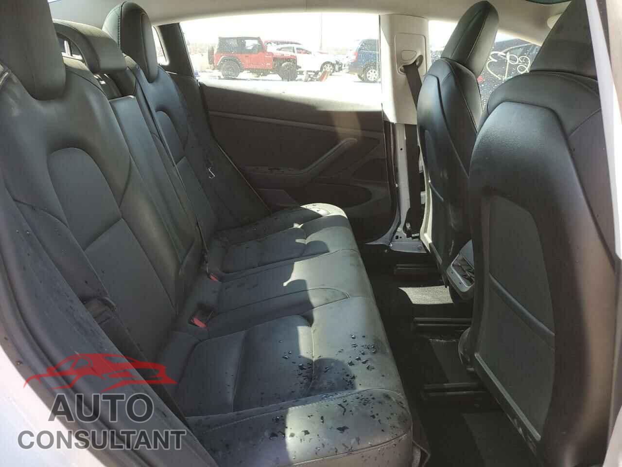 TESLA MODEL 3 2020 - 5YJ3E1EA3LF658827