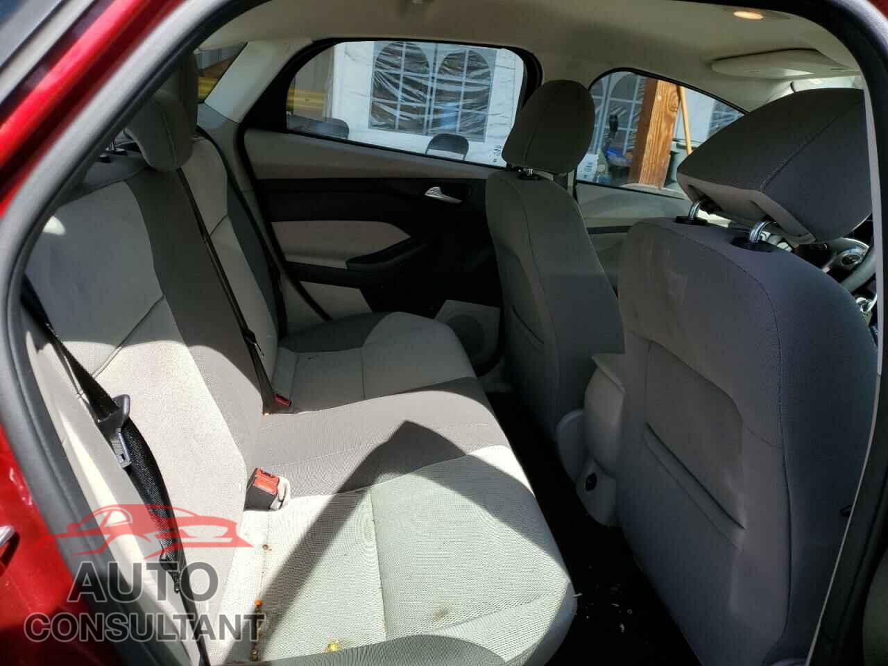 FORD FOCUS 2014 - 1FADP3F25EL373604