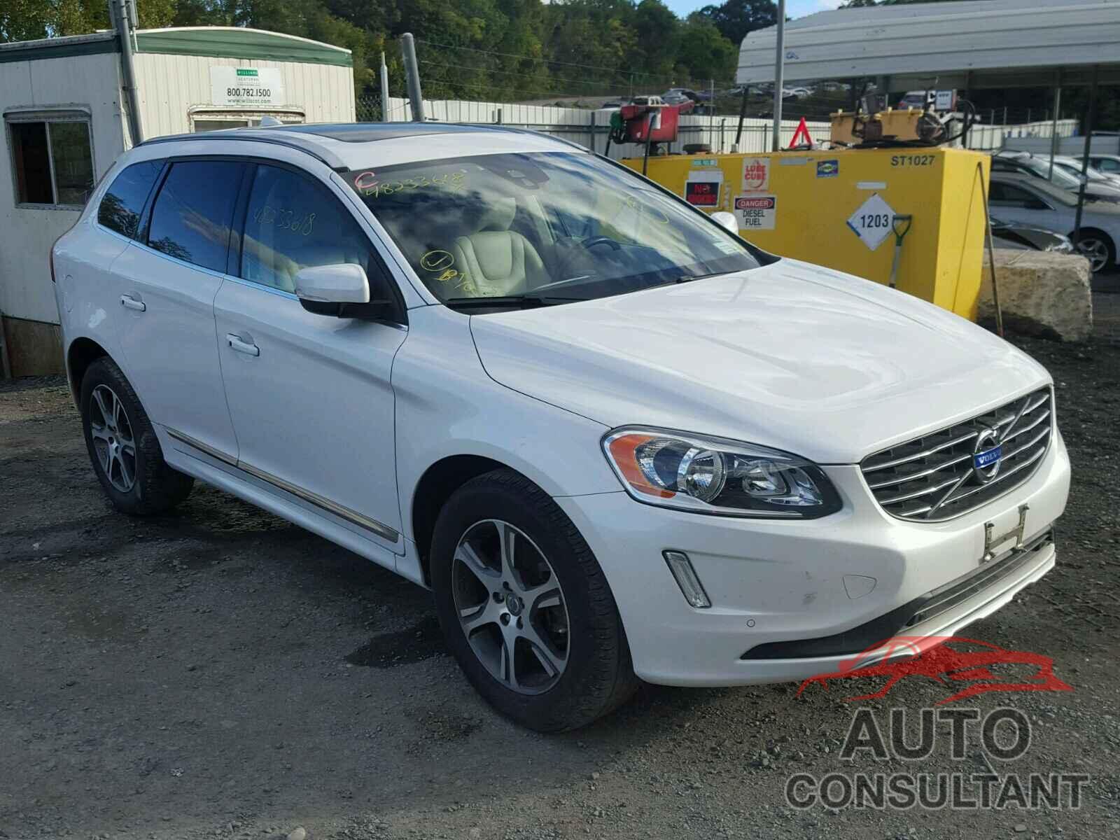 VOLVO XC60 2015 - YV4902RDXF2582272