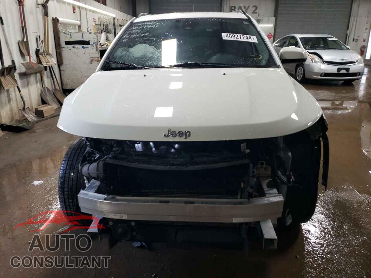JEEP COMPASS 2020 - 3C4NJDBB8LT222656