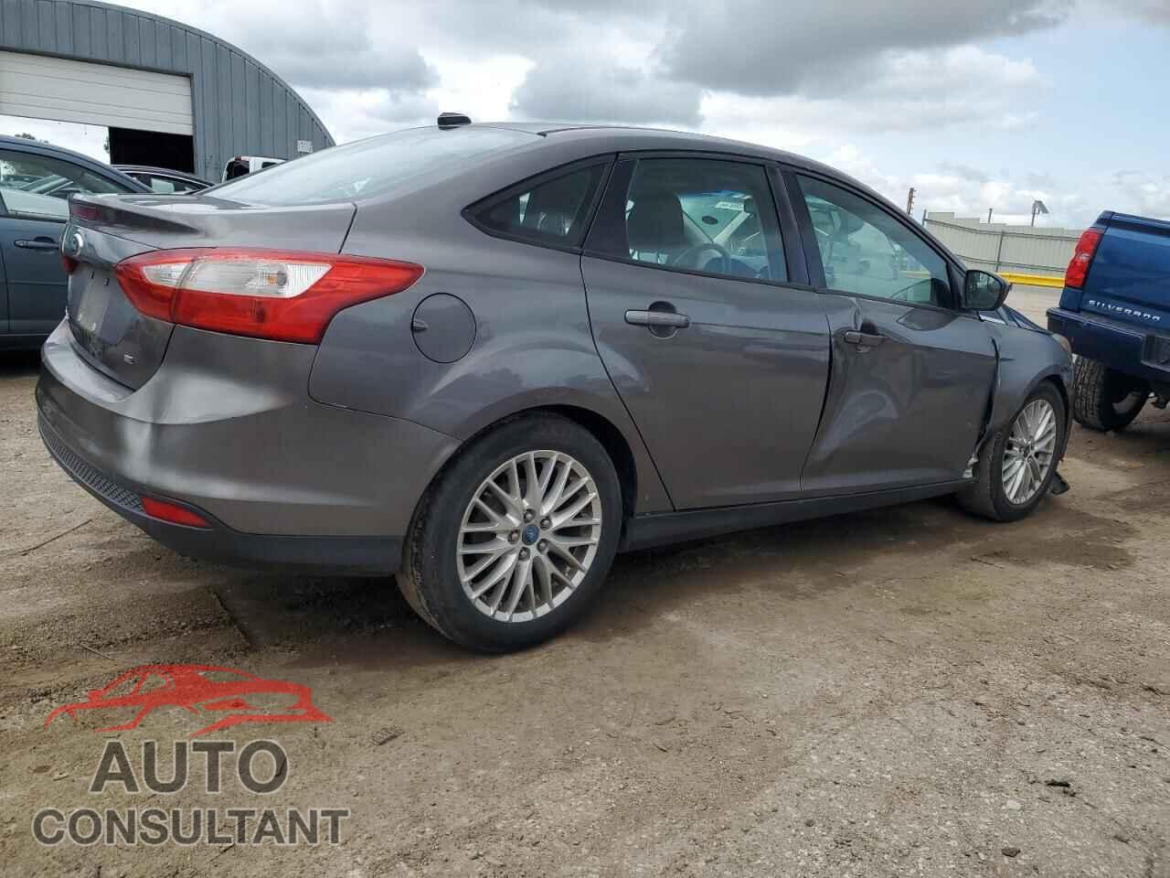FORD FOCUS 2012 - 1FAHP3F24CL196476