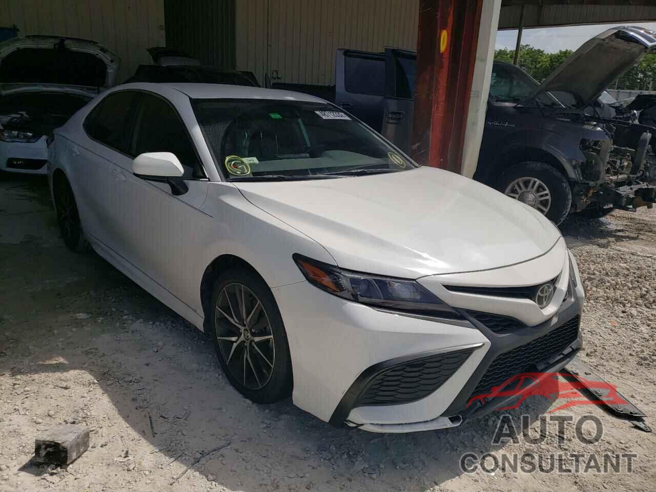 TOYOTA CAMRY 2021 - 4T1G11AK9MU515039
