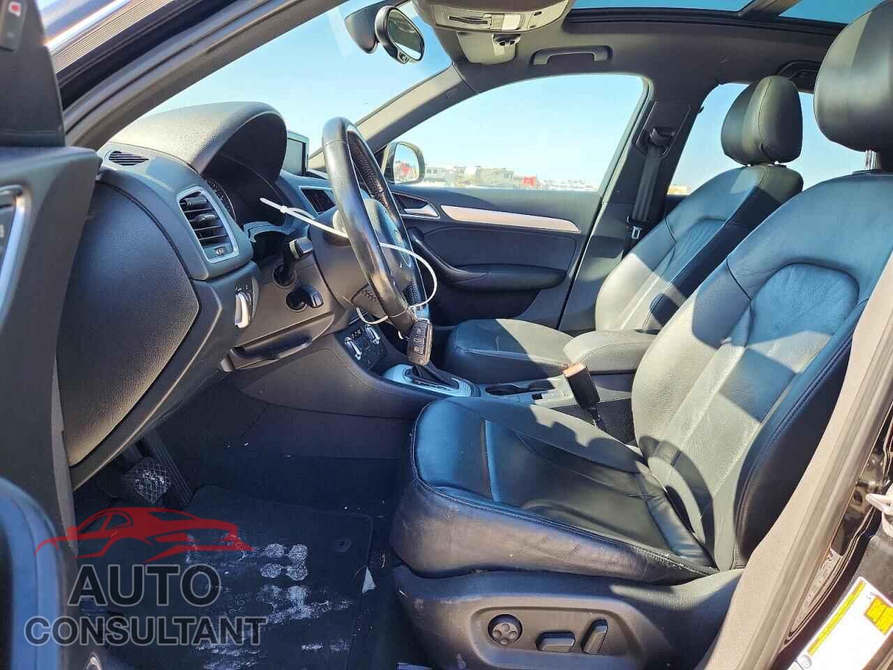 AUDI Q3 2015 - WA1GFCFS9FR007700