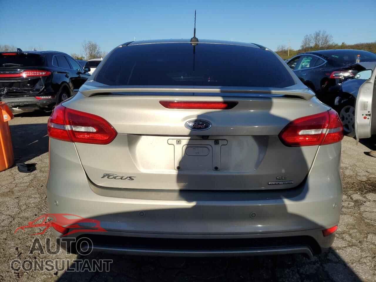 FORD FOCUS 2015 - 1FADP3F29FL313942