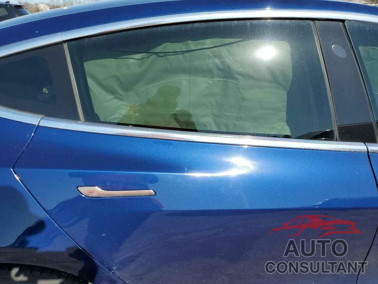 TESLA MODEL 3 2018 - 5YJ3E1EB7JF055708