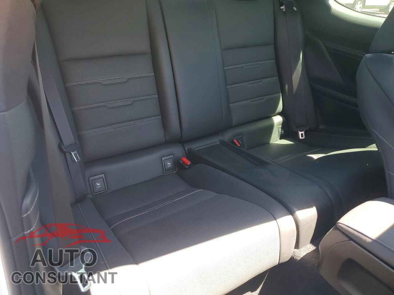 LEXUS RX350 2015 - JTHHE5BC2F5000472