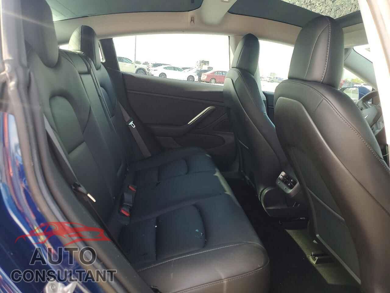 TESLA MODEL 3 2018 - 5YJ3E1EB6JF064612