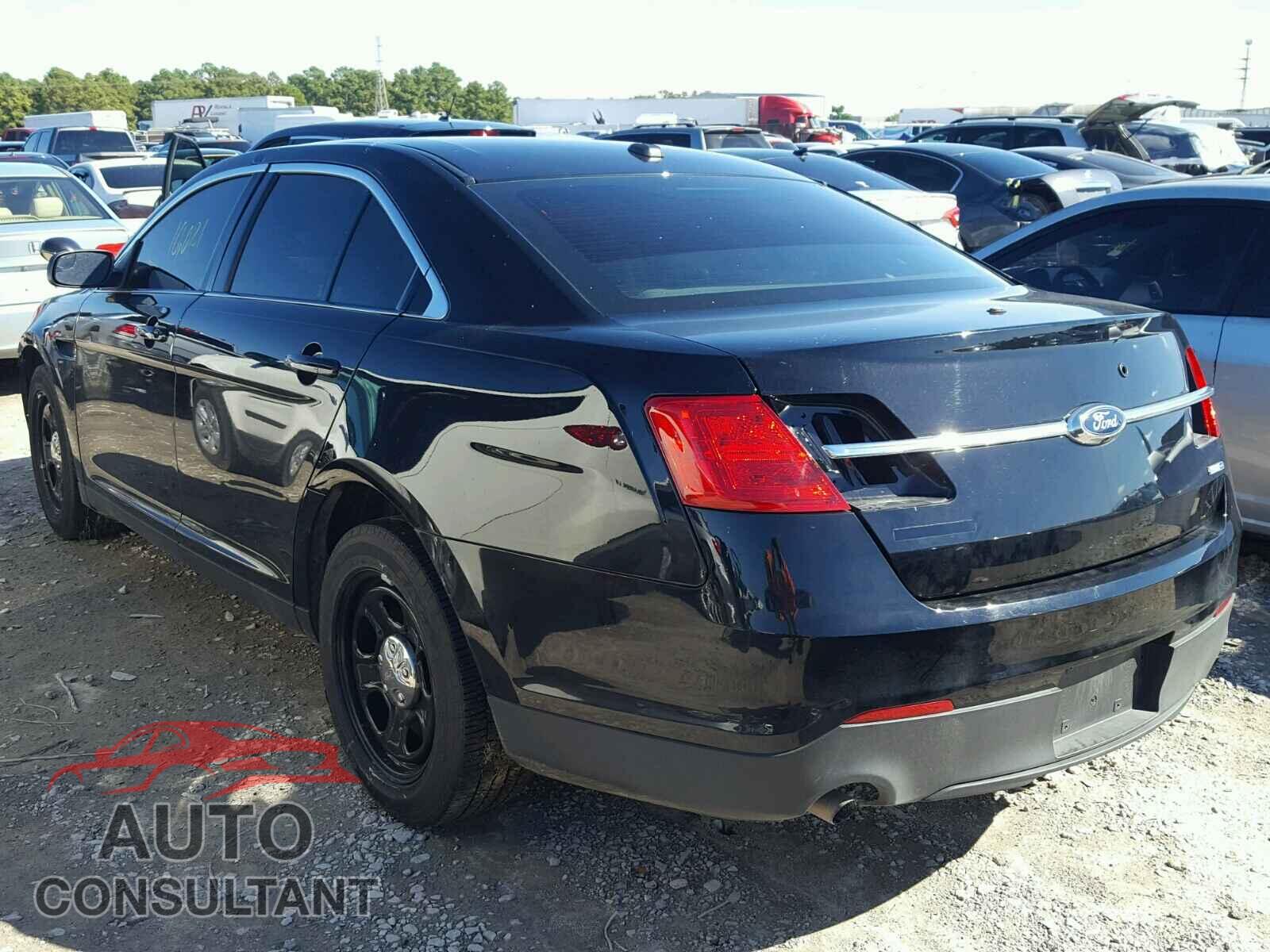 FORD TAURUS 2018 - 1FAHP2MK3JG107399