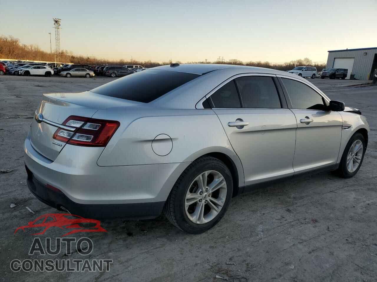 FORD TAURUS 2017 - 1FAHP2D83HG128929