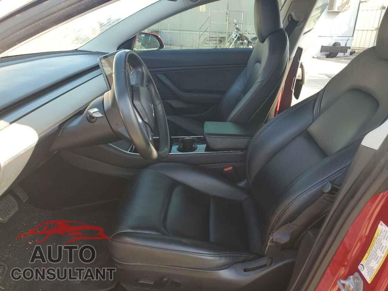 TESLA MODEL 3 2018 - 5YJ3E1EB5JF121513
