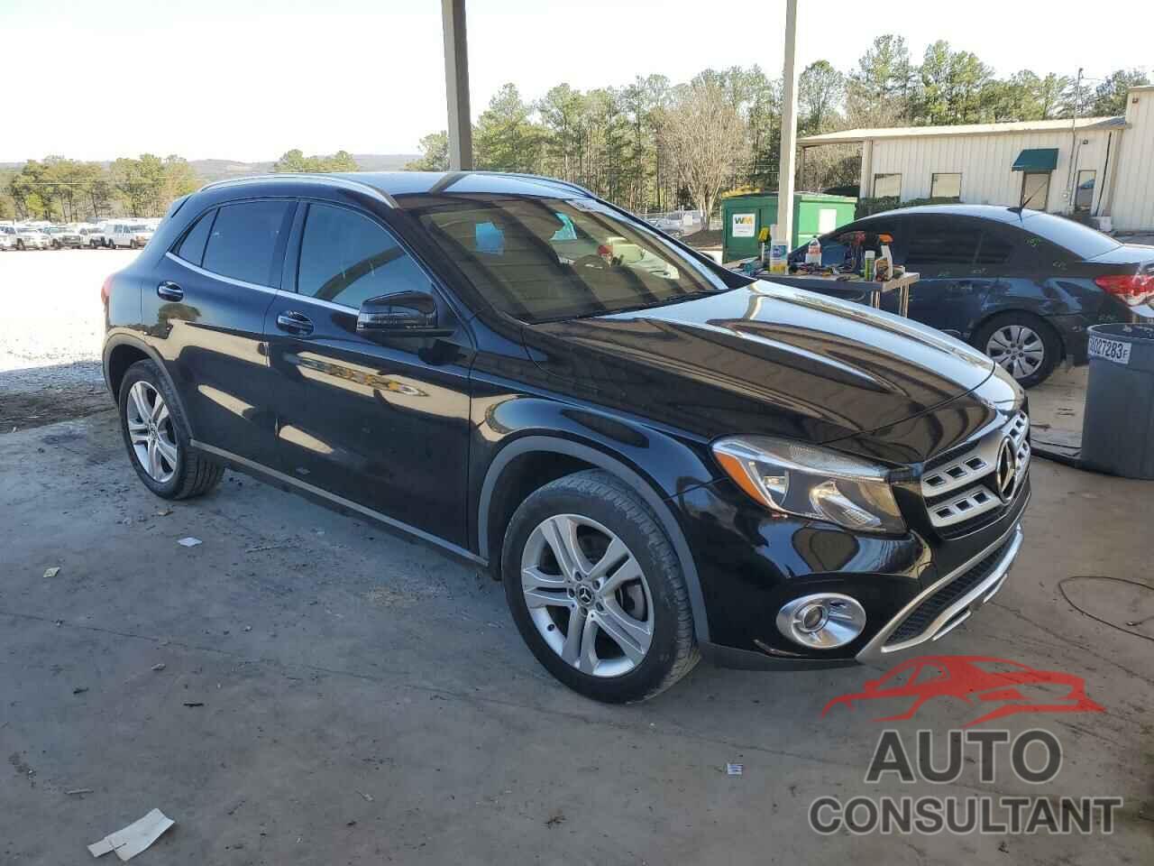 MERCEDES-BENZ GLA-CLASS 2018 - WDCTG4EB3JJ421436