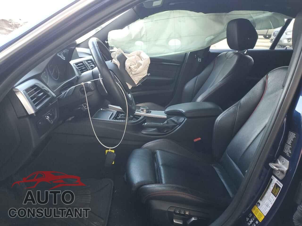 BMW 3 SERIES 2017 - WBA8F1C30HK826079