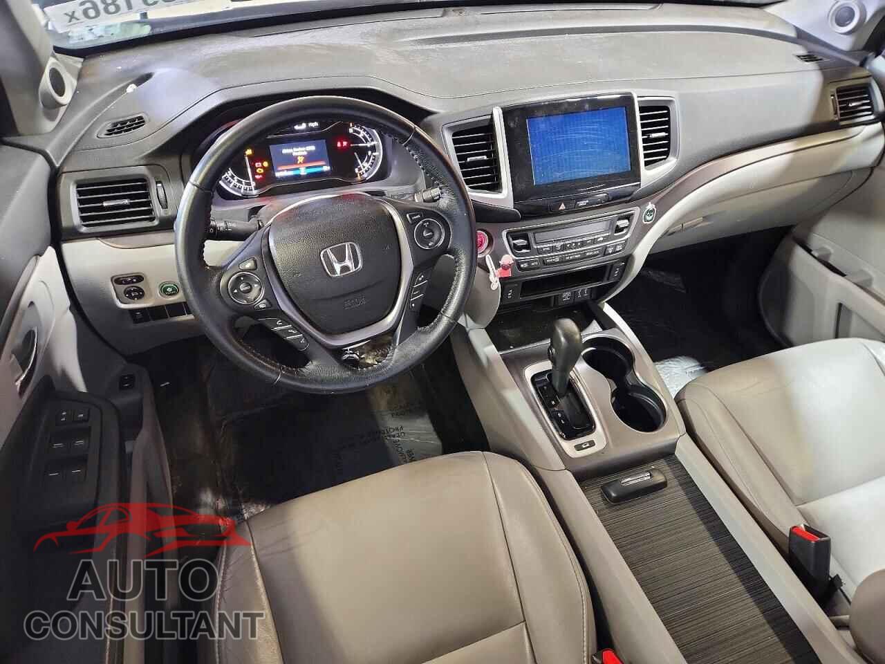 HONDA PILOT 2016 - 5FNYF6H79GB091285