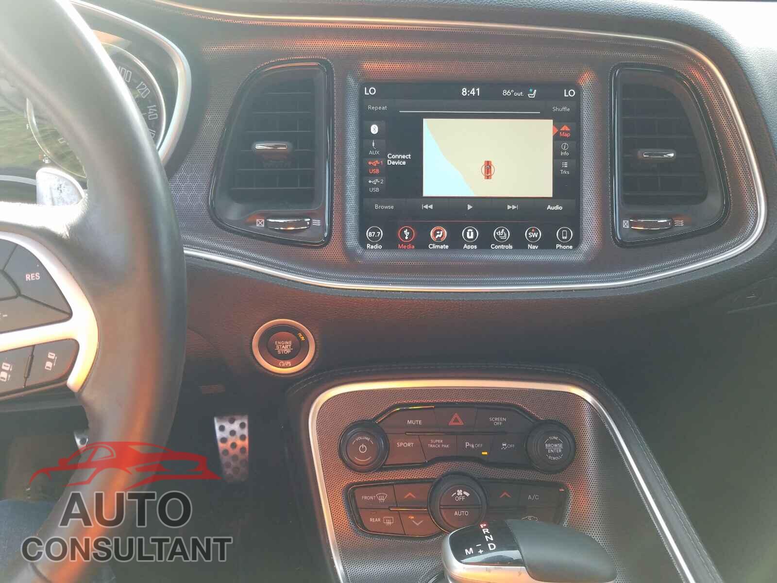DODGE CHALLENGER 2018 - 2C3CDZGG2JH112843