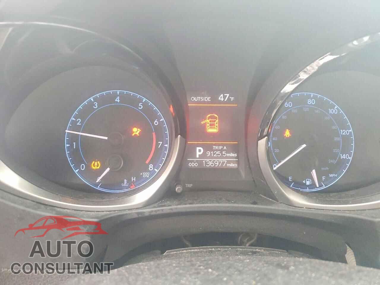TOYOTA COROLLA 2015 - 2T1BURHE9FC421845