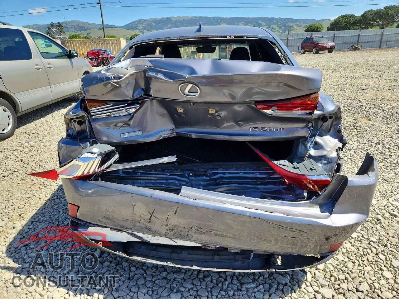 LEXUS IS 2017 - JTHBA1D20H5061076