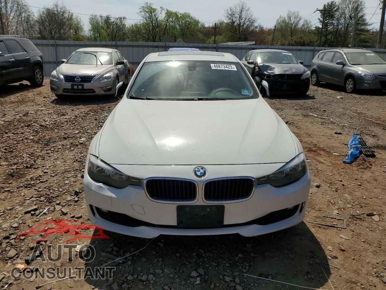 BMW 3 SERIES 2014 - WBA3B5G5XENS09758